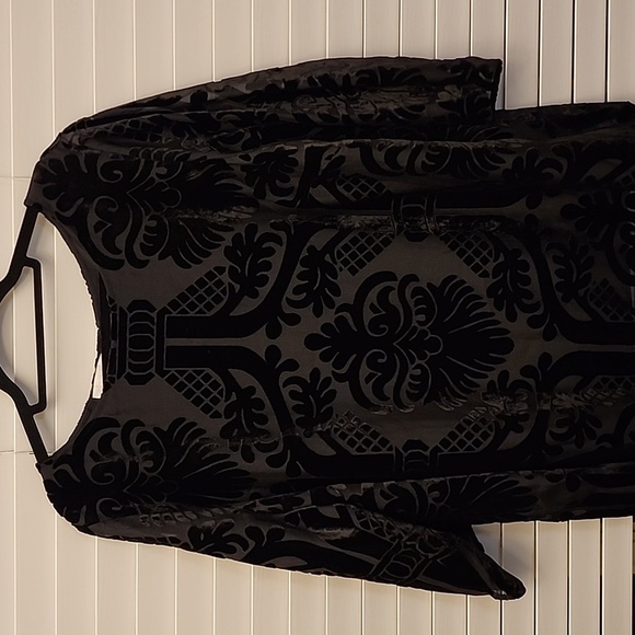 Black Velvet Paisley Talbots Blouse Size 2XL - Picture 1 of 8